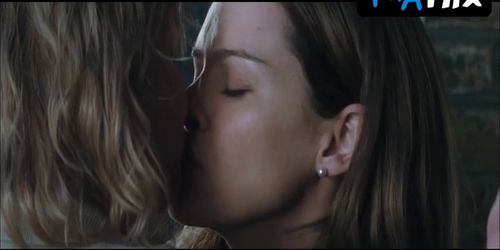 Renee Zellweger Lesbian Scene  in Bridget Jones: The Edge Of Reason