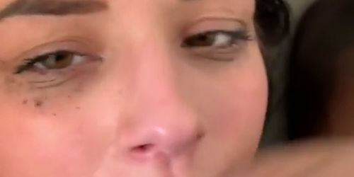 She loves cum on her face