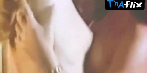 Ely Galleani Lesbian,  Butt Scene  in Lamour Chez Les Poids Lourds