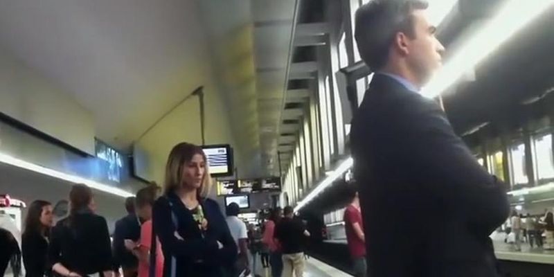 Smoking hot girl from the subway