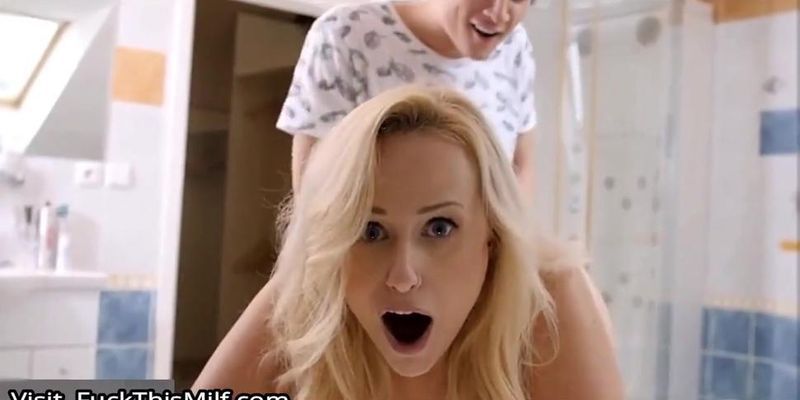 Oops I fucked my stepmom2
