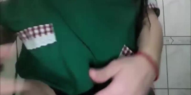 Busty Chilean girl dildoing her big ass next to me