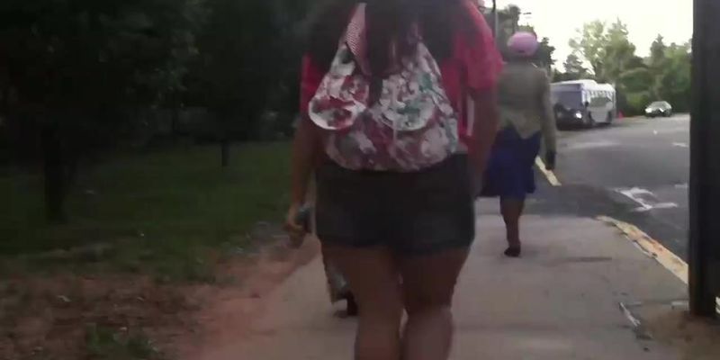 Thick wide hips walking