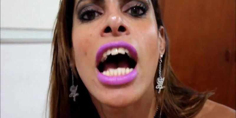 Shemale sluts cum together