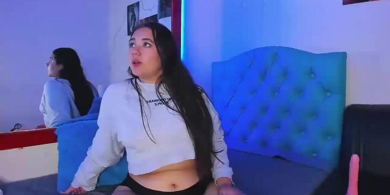 Abril big ass cam