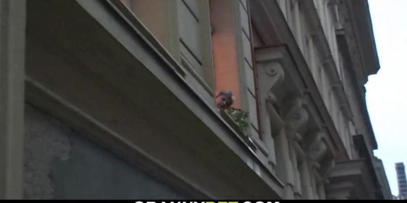 Hot-looking guy doggy-fucks 60 years old woman (Denis Reed)