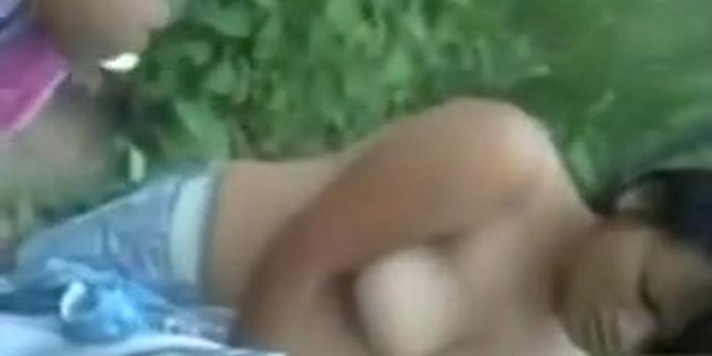 Philippine hookers showing their bodies to everyone