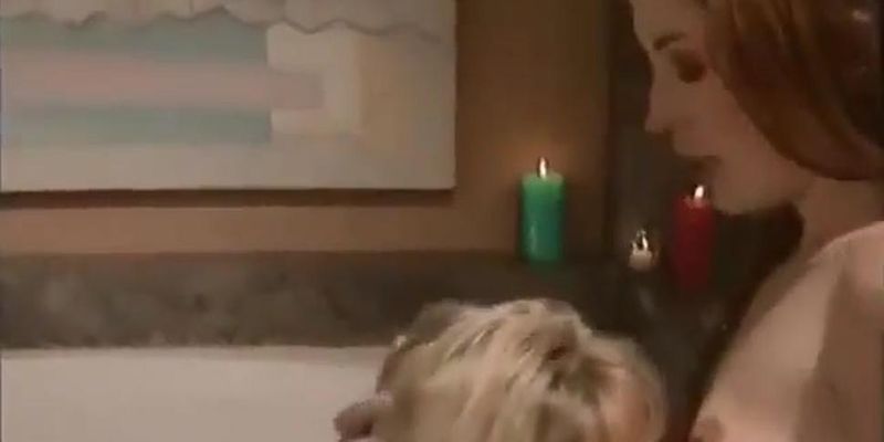 Keri W tub lez