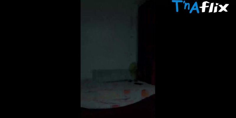 Yuki Bella Butt,  Breasts Scene  in Maling Akala