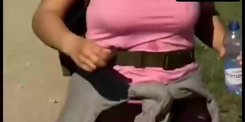 Neus Sanz Sexy Scene  in Los Hombres De Paco
