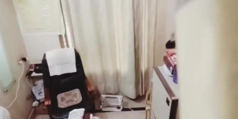 Viral Doctor Romance With Punjabi Bhabhi In His Clinic