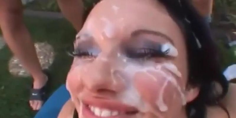 Taylor Rain Bukkake