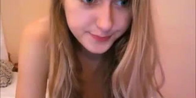 Smalltits skinny body webcam show