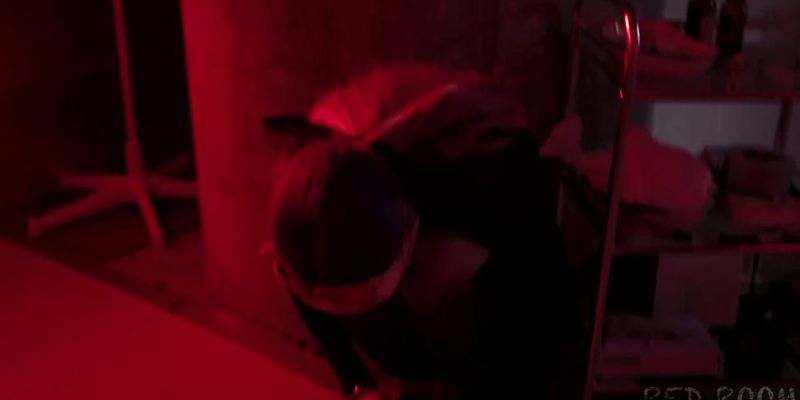 DHM - Red Room #4