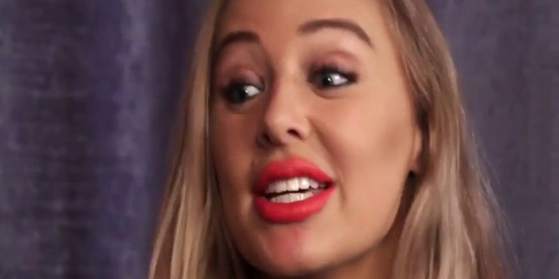Bossy kinky babe watching guy tug