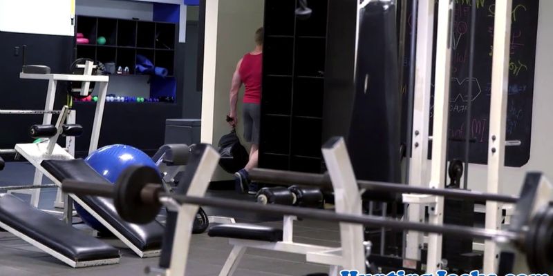Jock screws workout stud at the gym