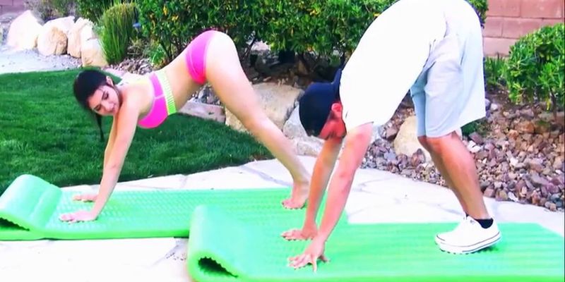 Leah Gotti Aerobic Yoga Sex (Jade Starr)